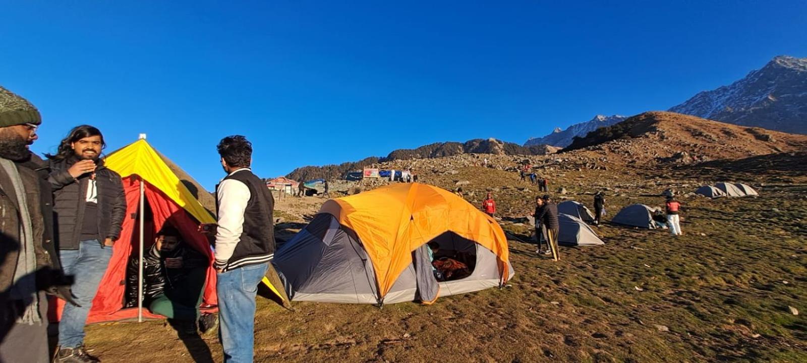 Triund Trek Hotel Dharamszala Kültér fotó